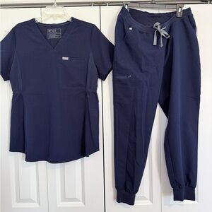 FIGS Octavia Maternity Scrub Set